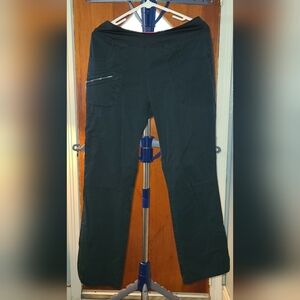 5 pair of scrub pants